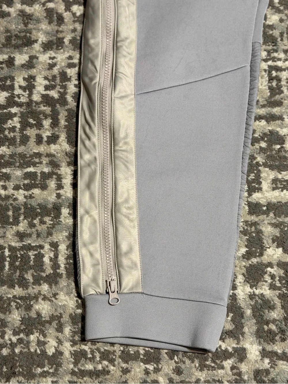 Jordan 23 Engineered - Men’s Grey Stretch-Knit Fleece Sweatpants, Size - L